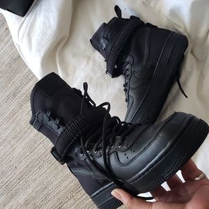 NIKE Air Force 1 Boots 7.5